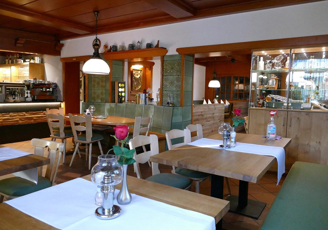Hotel Gasthof Sternen 가이징겐 외부 사진